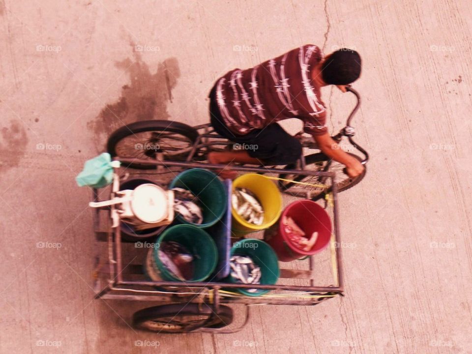 fish vendor