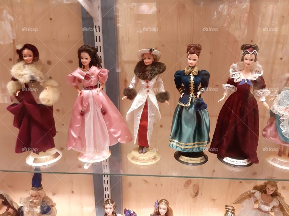 The magic world of dolls