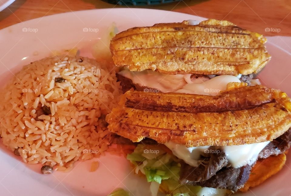 Puerto Rican platano sandwich and rice in Chicago.