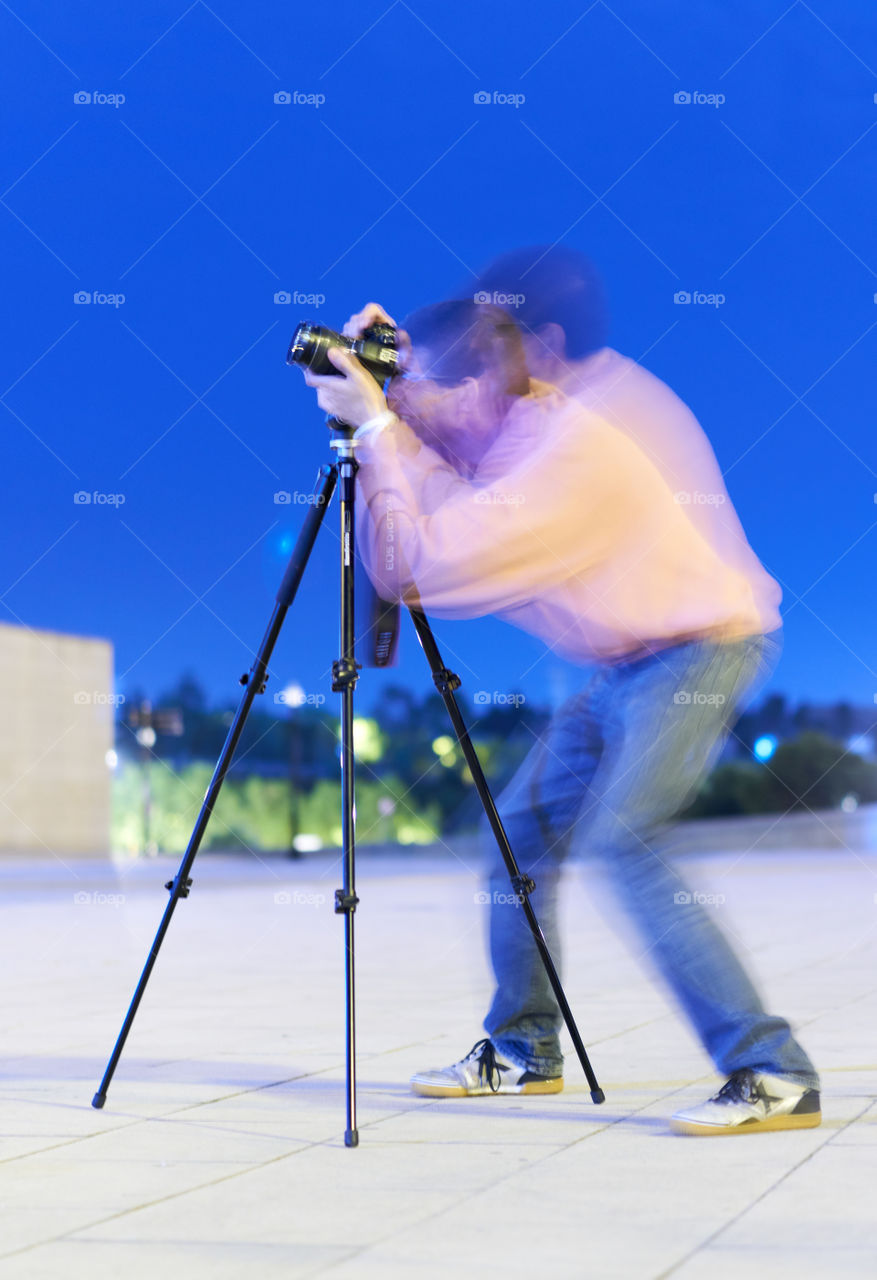 Night Photography movements: Body approach,  stand feet.