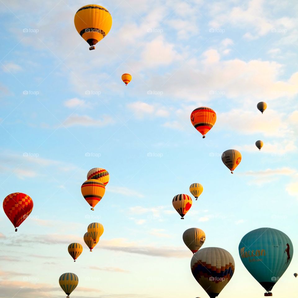 Balloons at the sunrise . Pic taken in Goreme, Turkey (May, 2015).