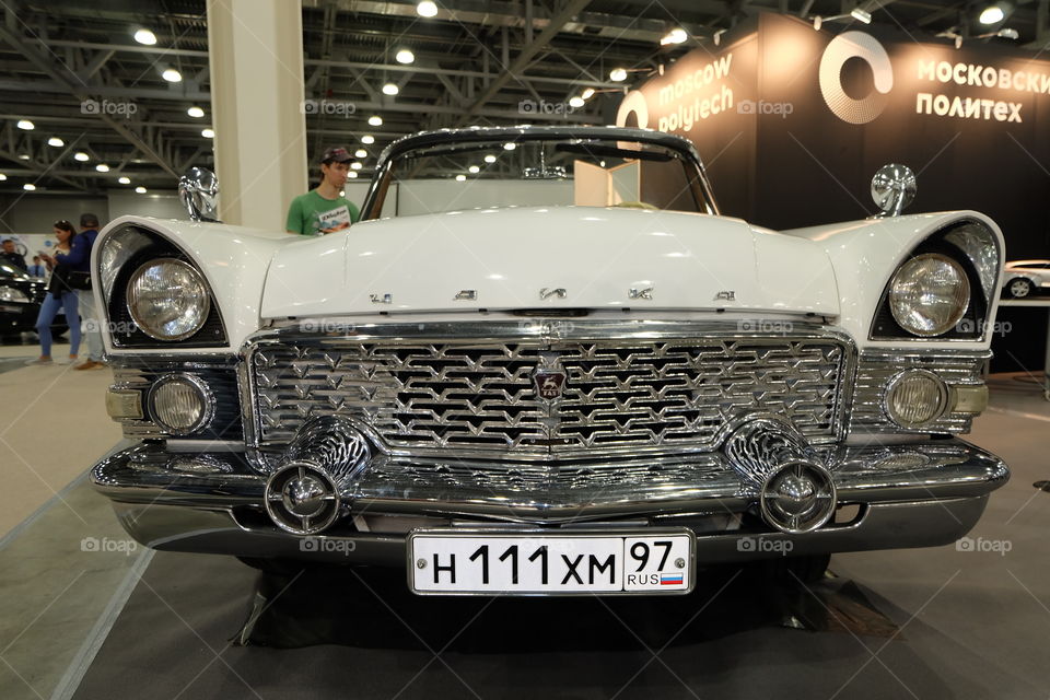 GAZ-13 "Chaika"