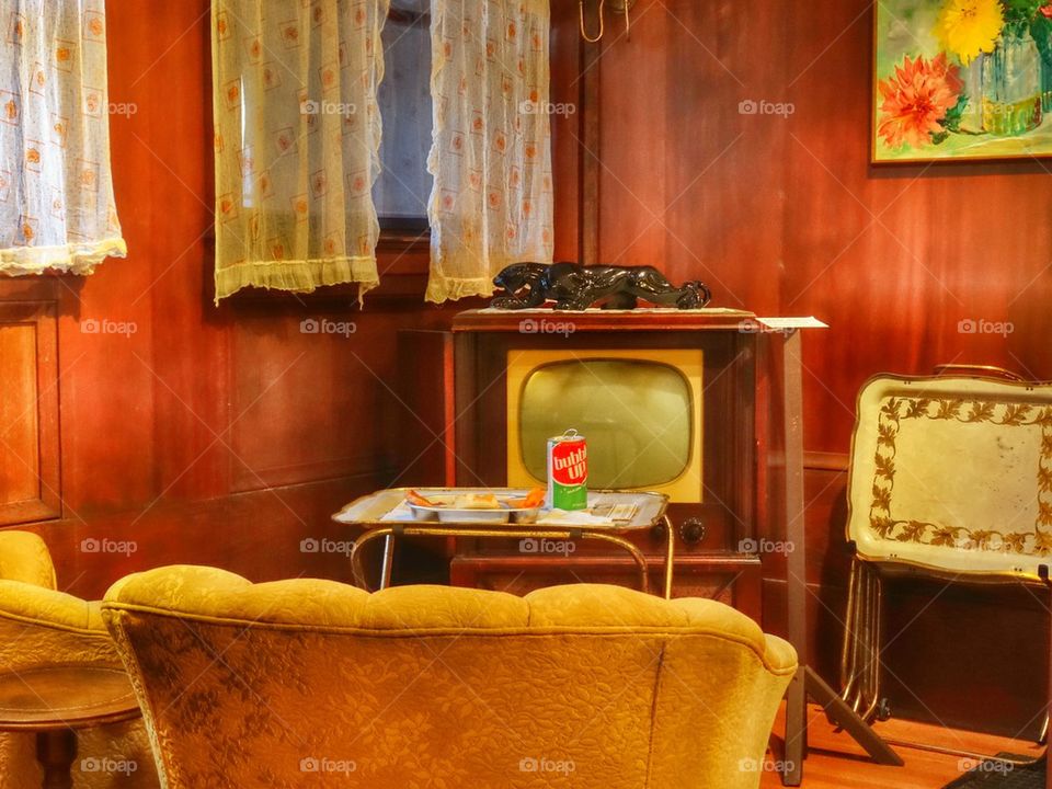 1950s era American living room with vintage TV