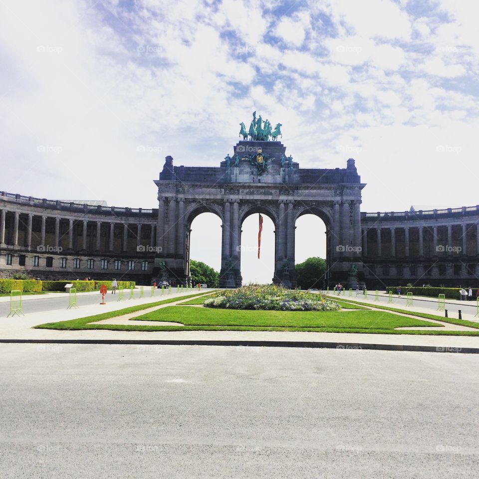 parc de cinquantenaire. parc de cinquantenaire in Brussels 