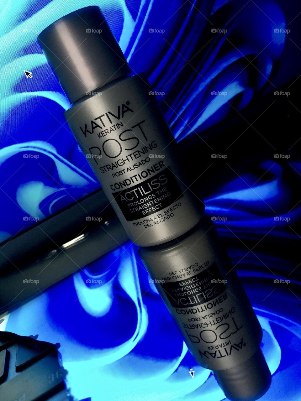 Reflect. Keratin. Blue. Product 