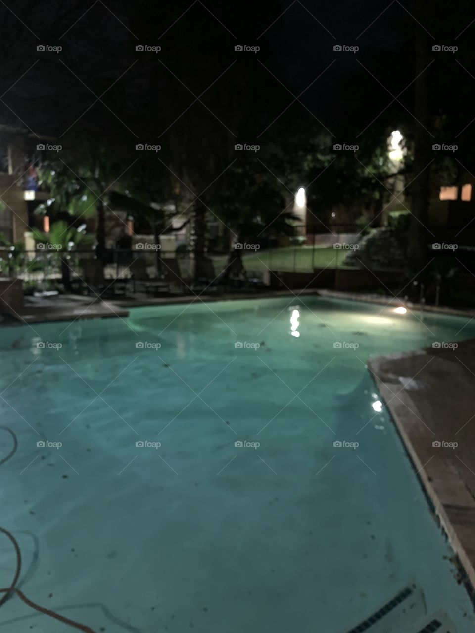 Night pool light 