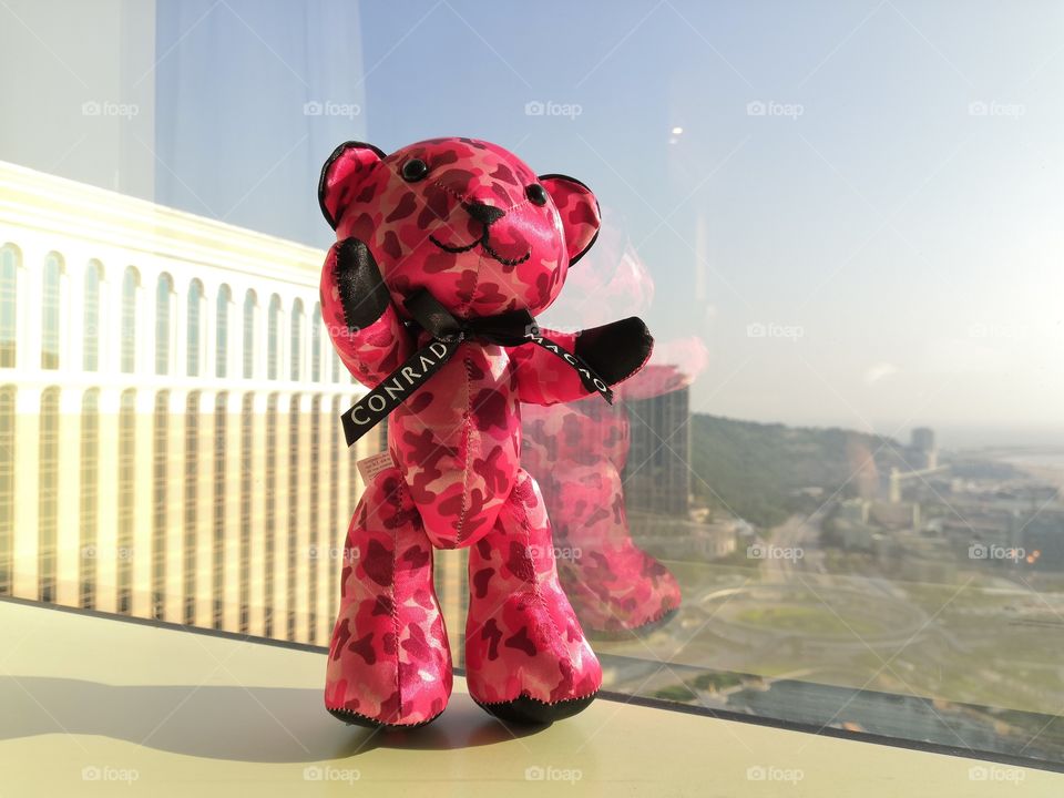 A group of modeling photos of small dolls