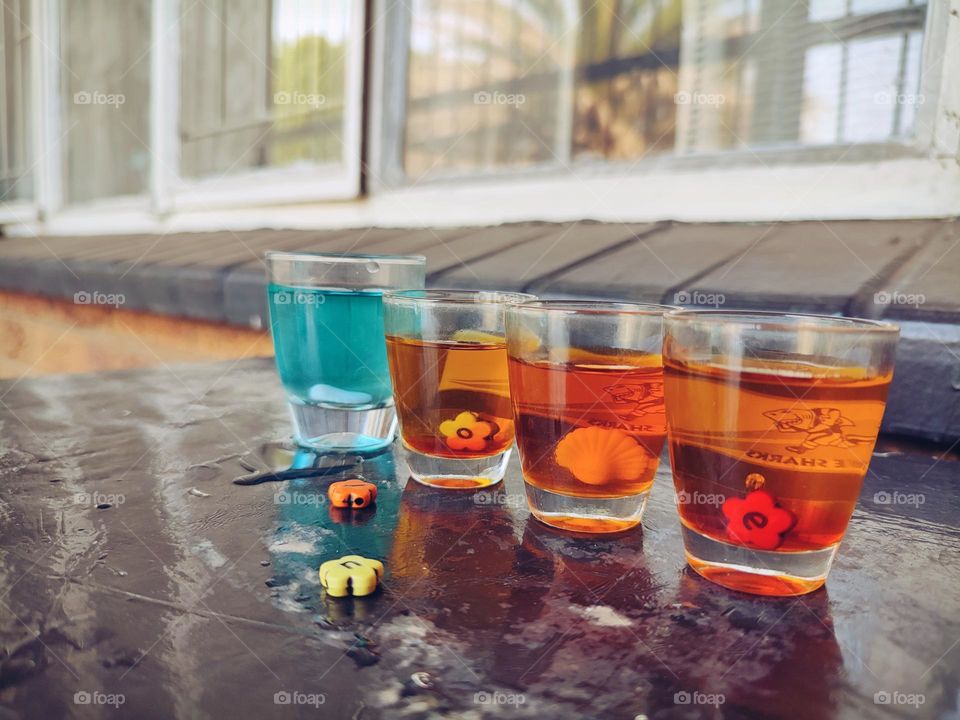 Blue and Yellow food colouring