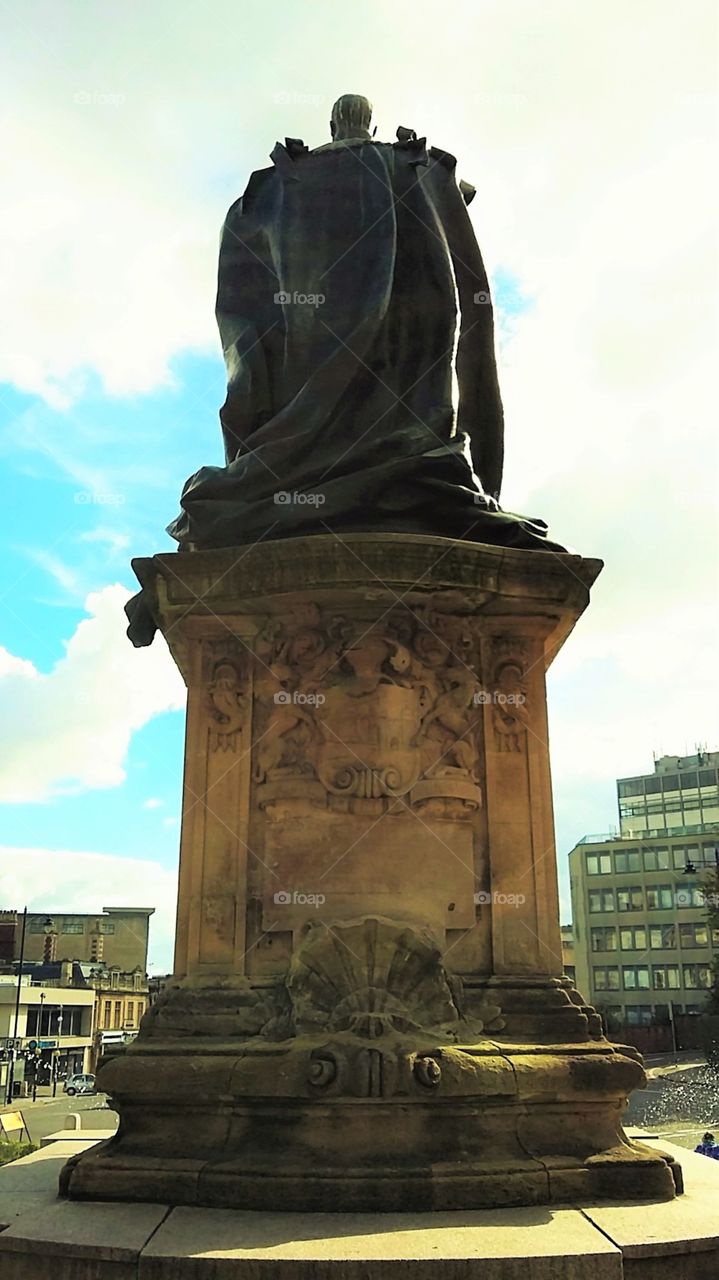 Edward VIII Statue 
