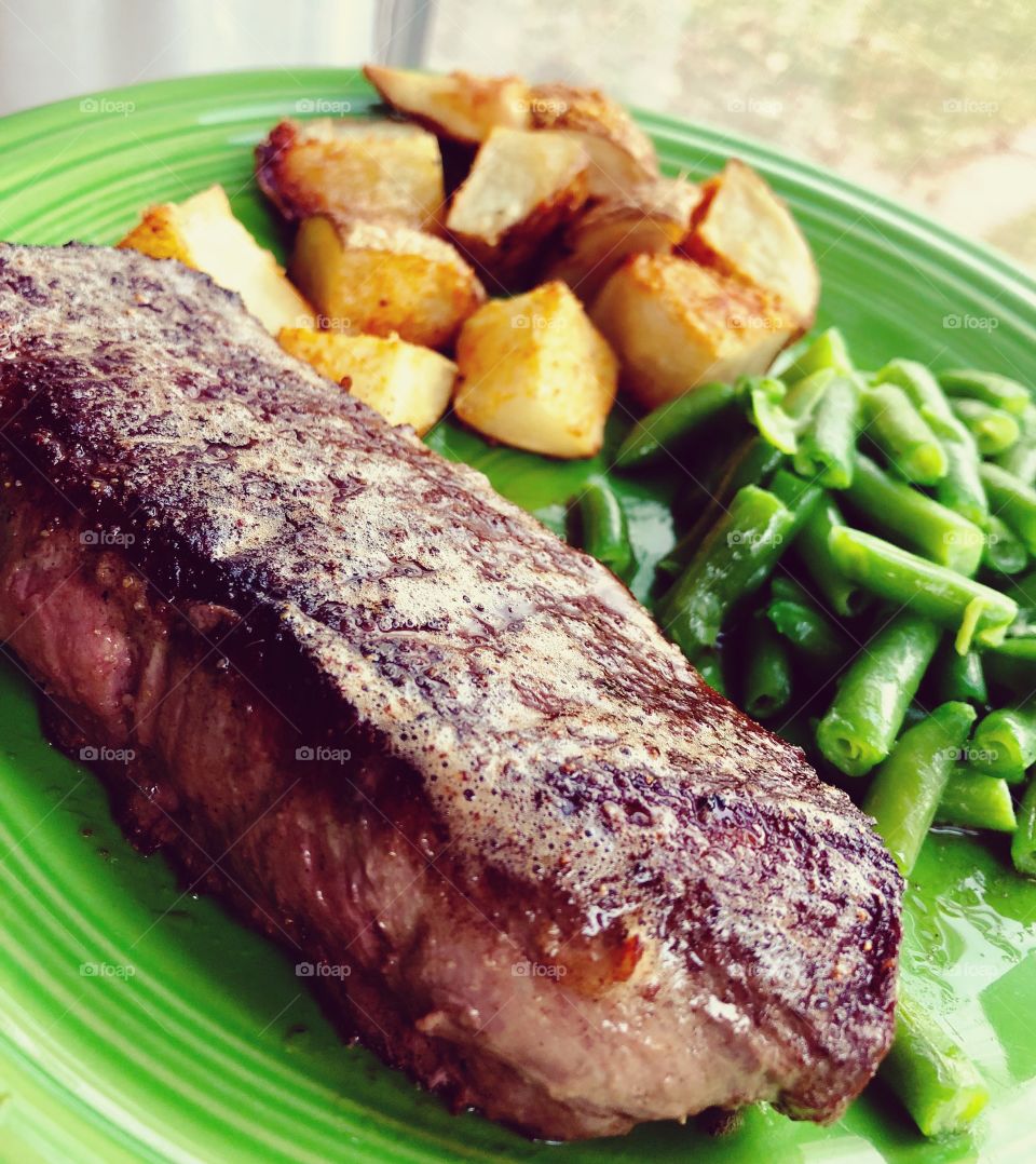 Steak, Potatoes And Green Beans