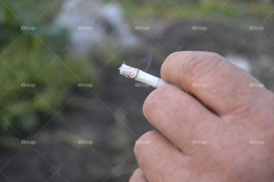 cigarette