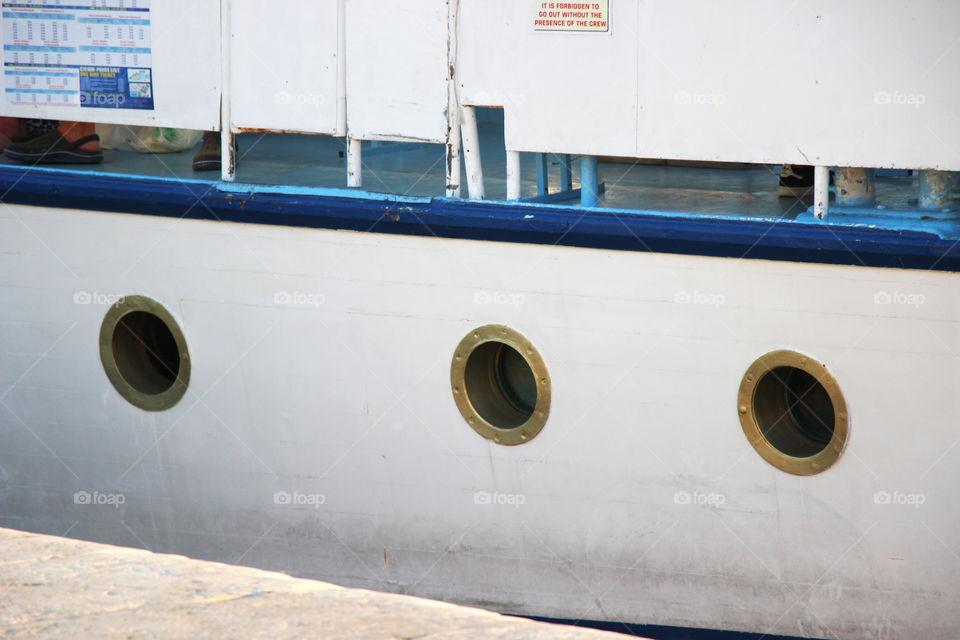 Ship windows