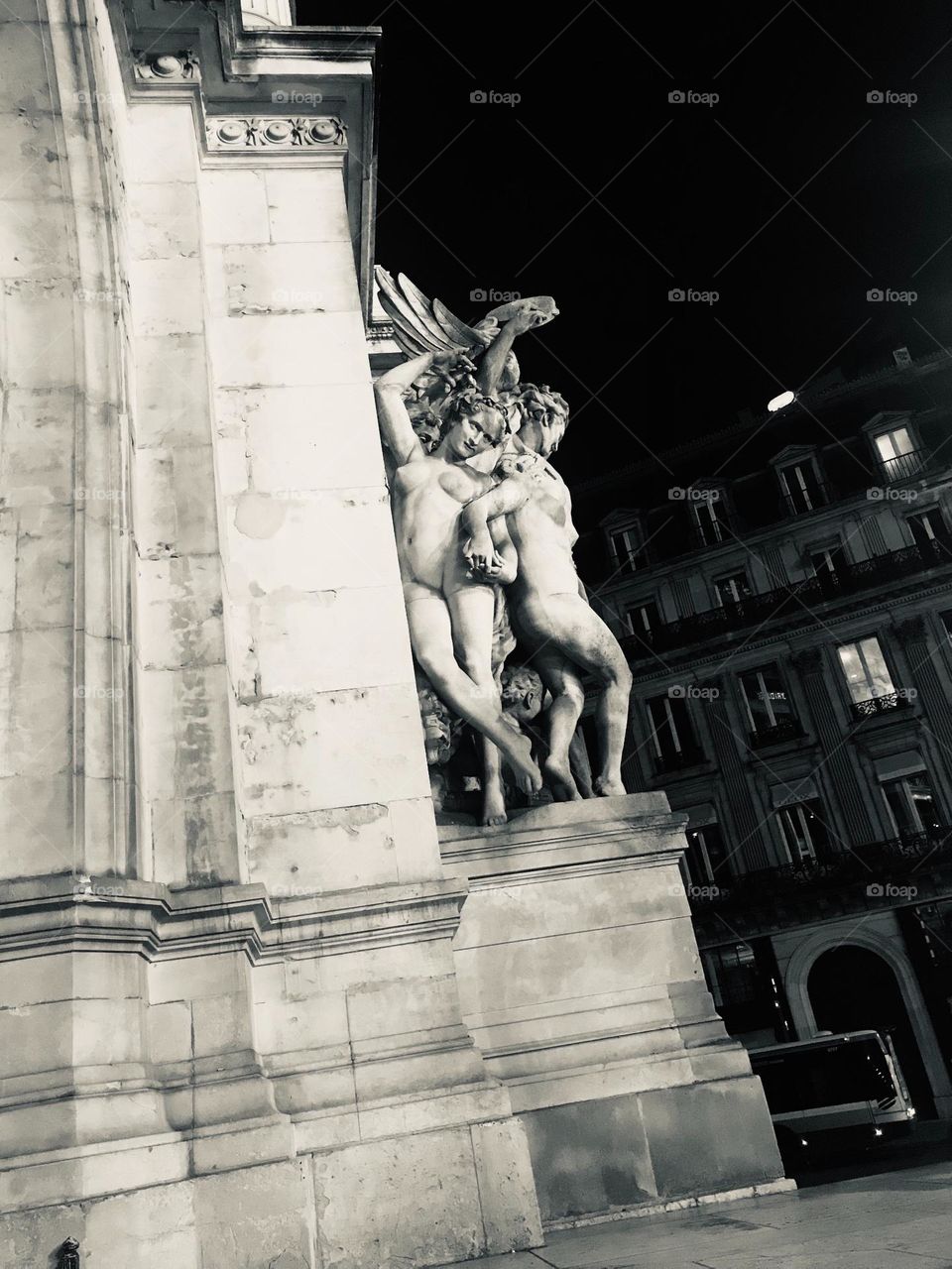 Opéra paris statue 