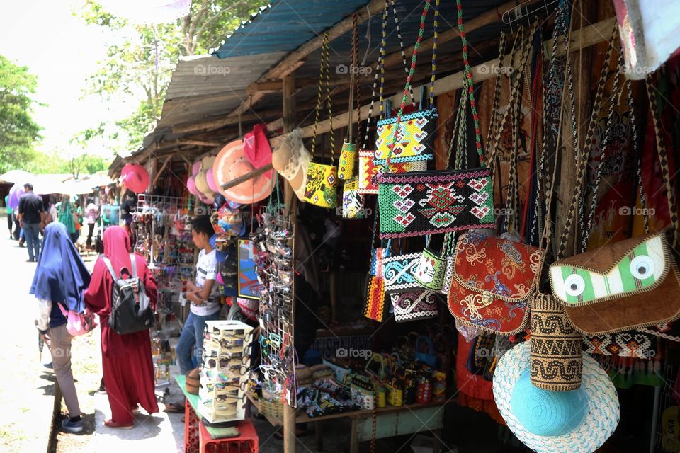 handicrafts market