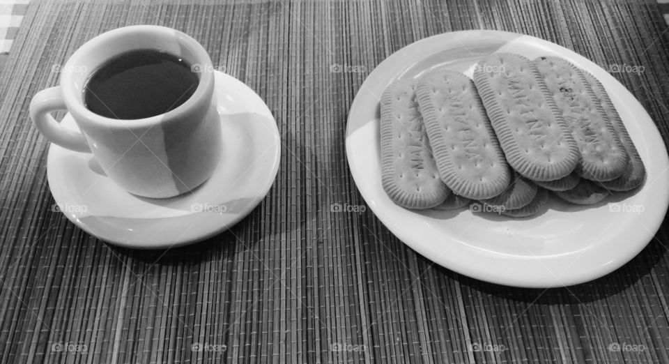 café da manhã preto e branco