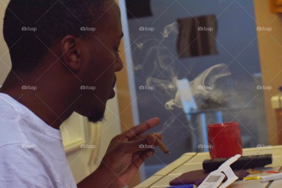 See between the smoke 💨