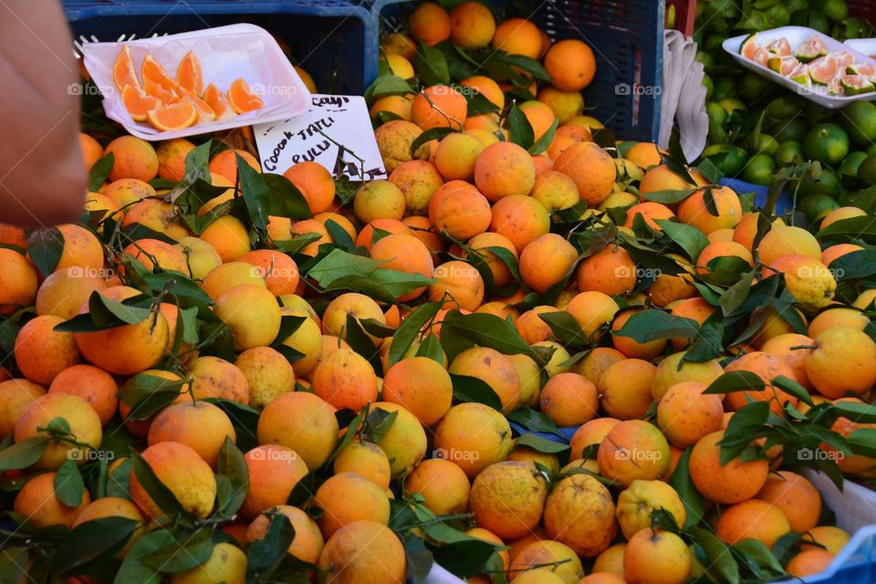 Oranges 