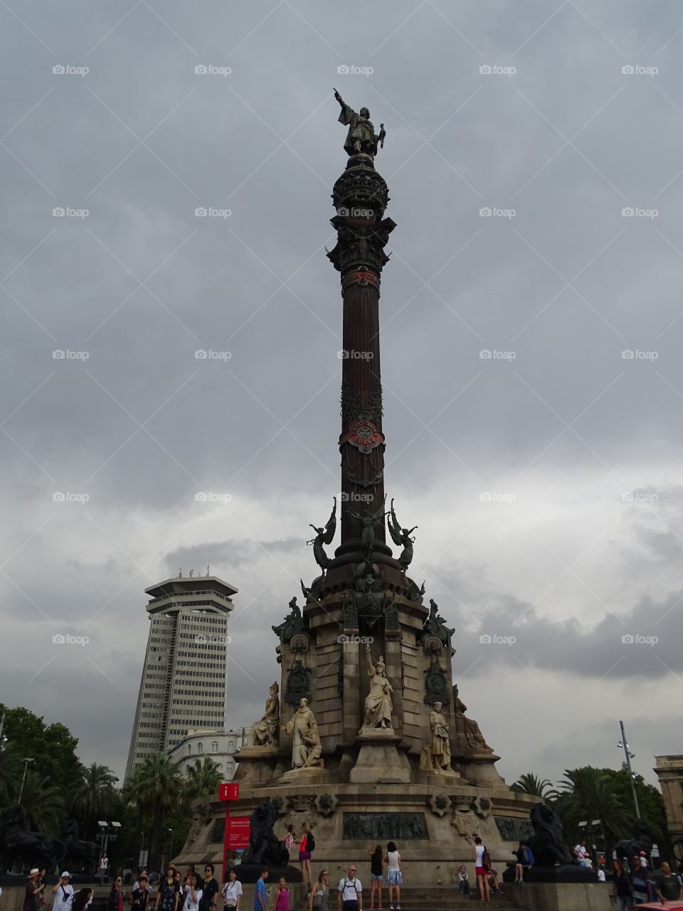 Monument to Colón