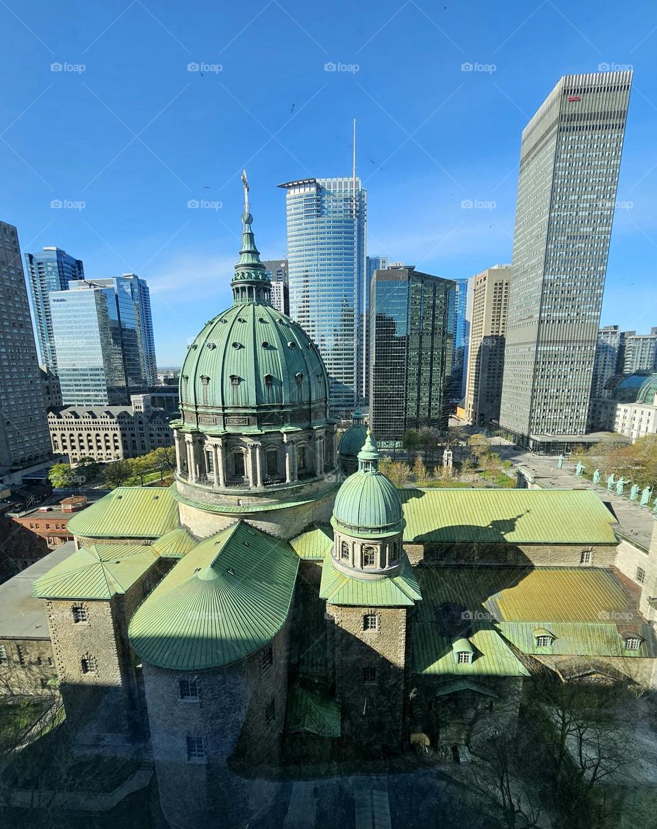 eglise Reine du monde à Montréal