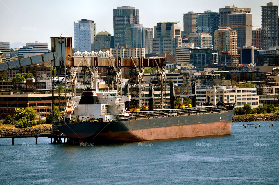 barge seattle by refocusphoto