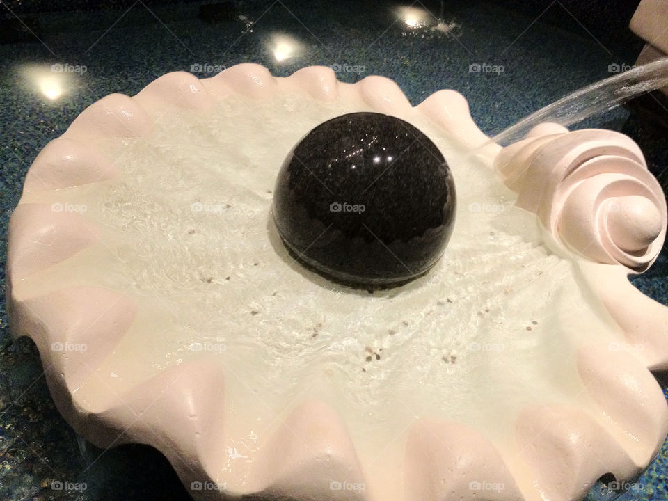 white black water fountain by moussa81