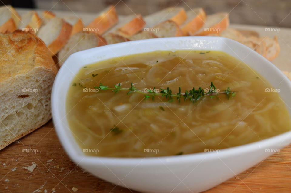 soupe à l'oignon - French onion soup