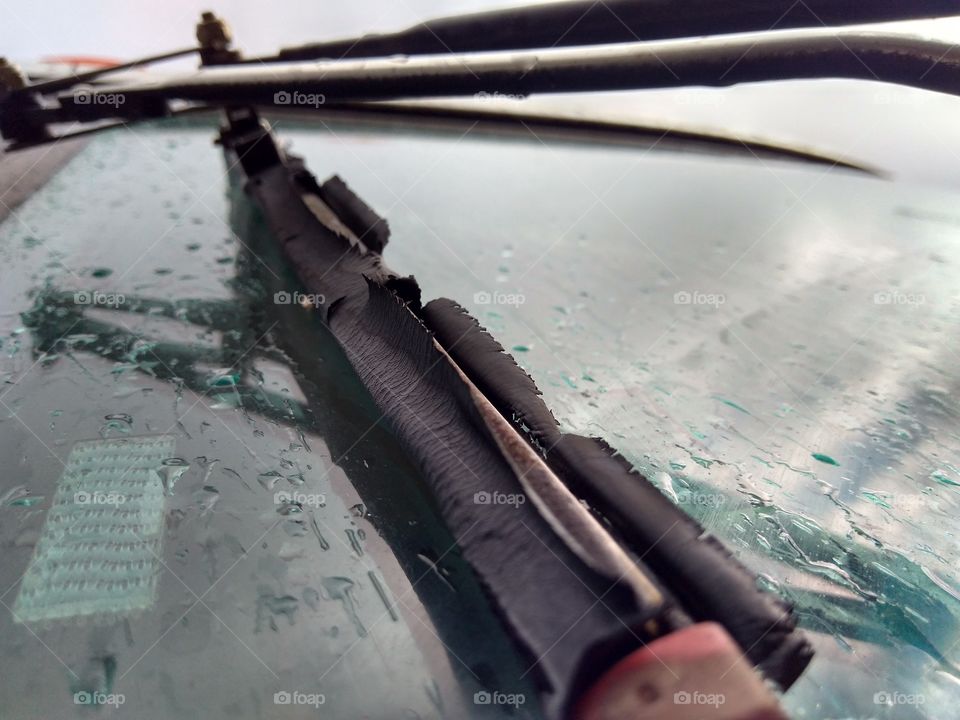 bus windshield wiper
