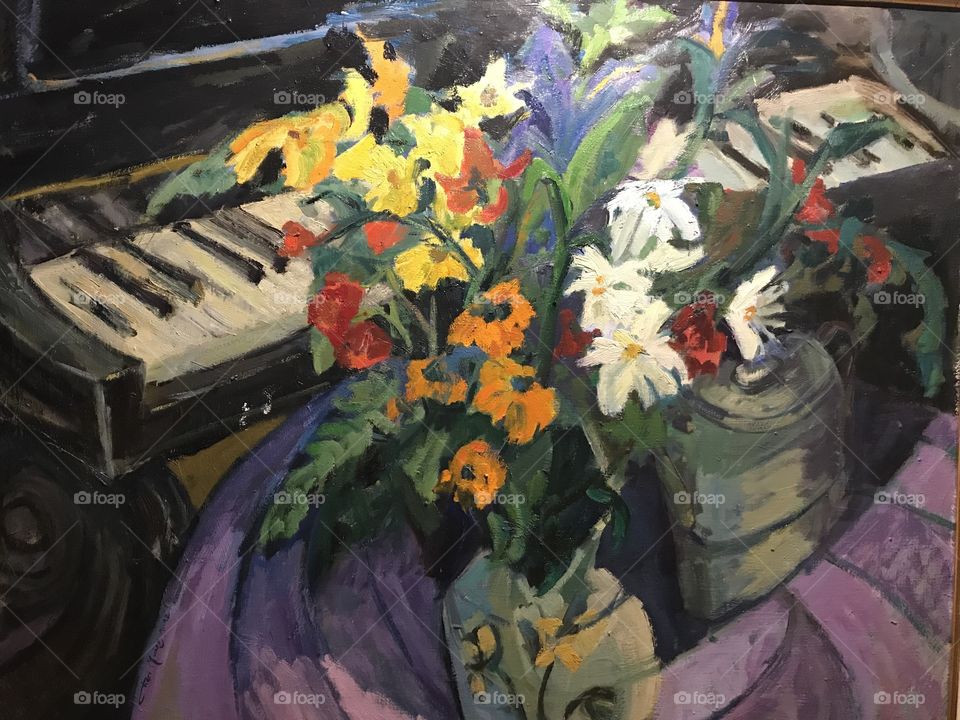 Piano and flowers 
