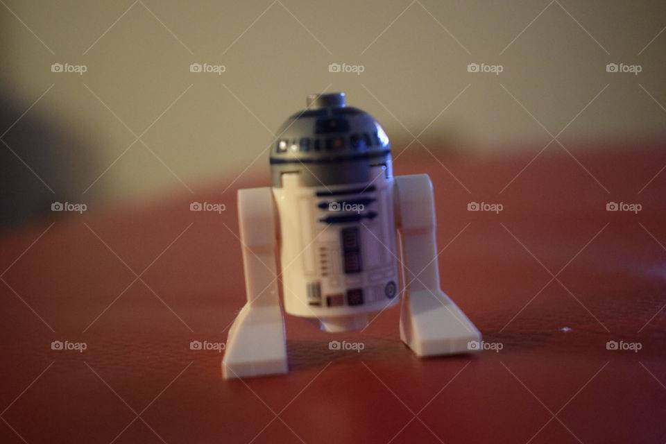 R2D2