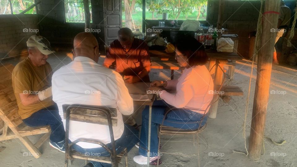 Compartir con amigos de promoción 