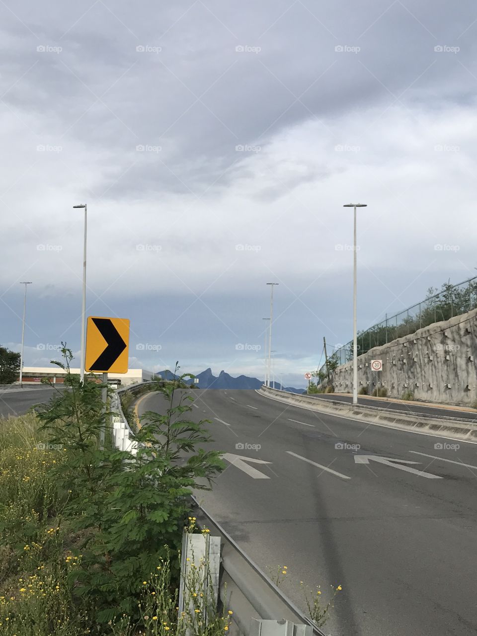 Monterrey Cerro de la Silla urban highway scene