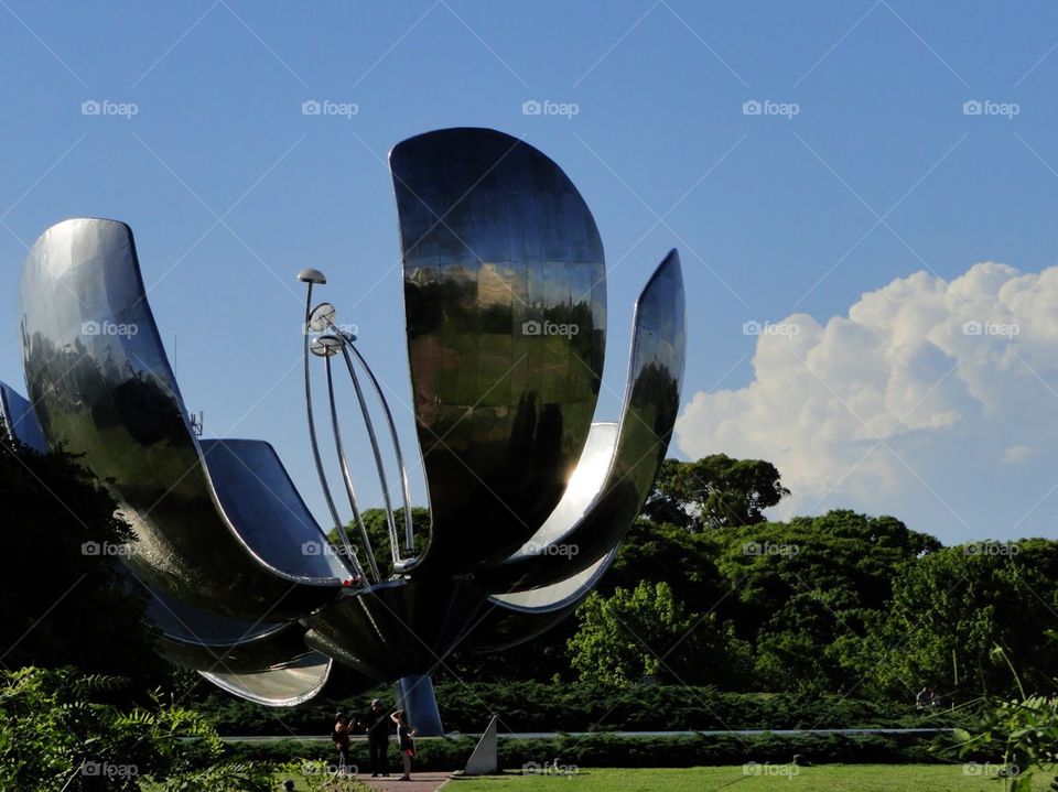 Metallic flower monument