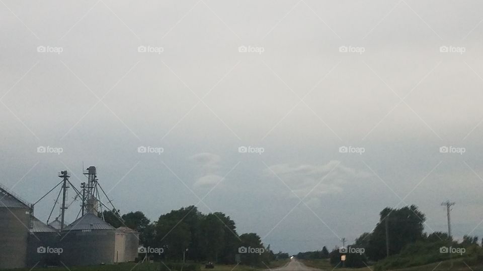 Faint clouds in the haze