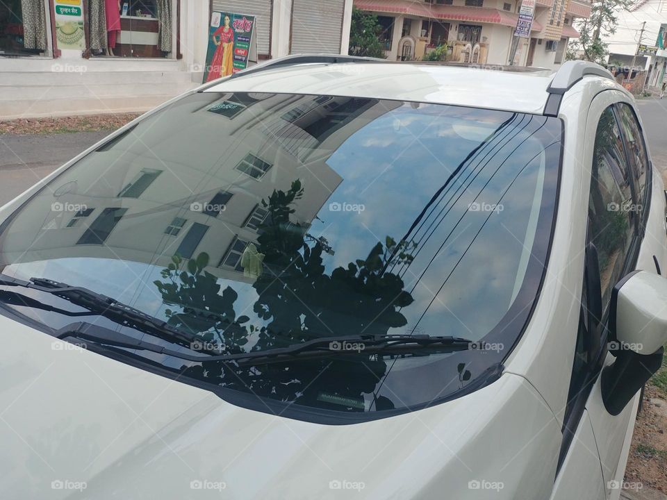 car 🪞  reflection