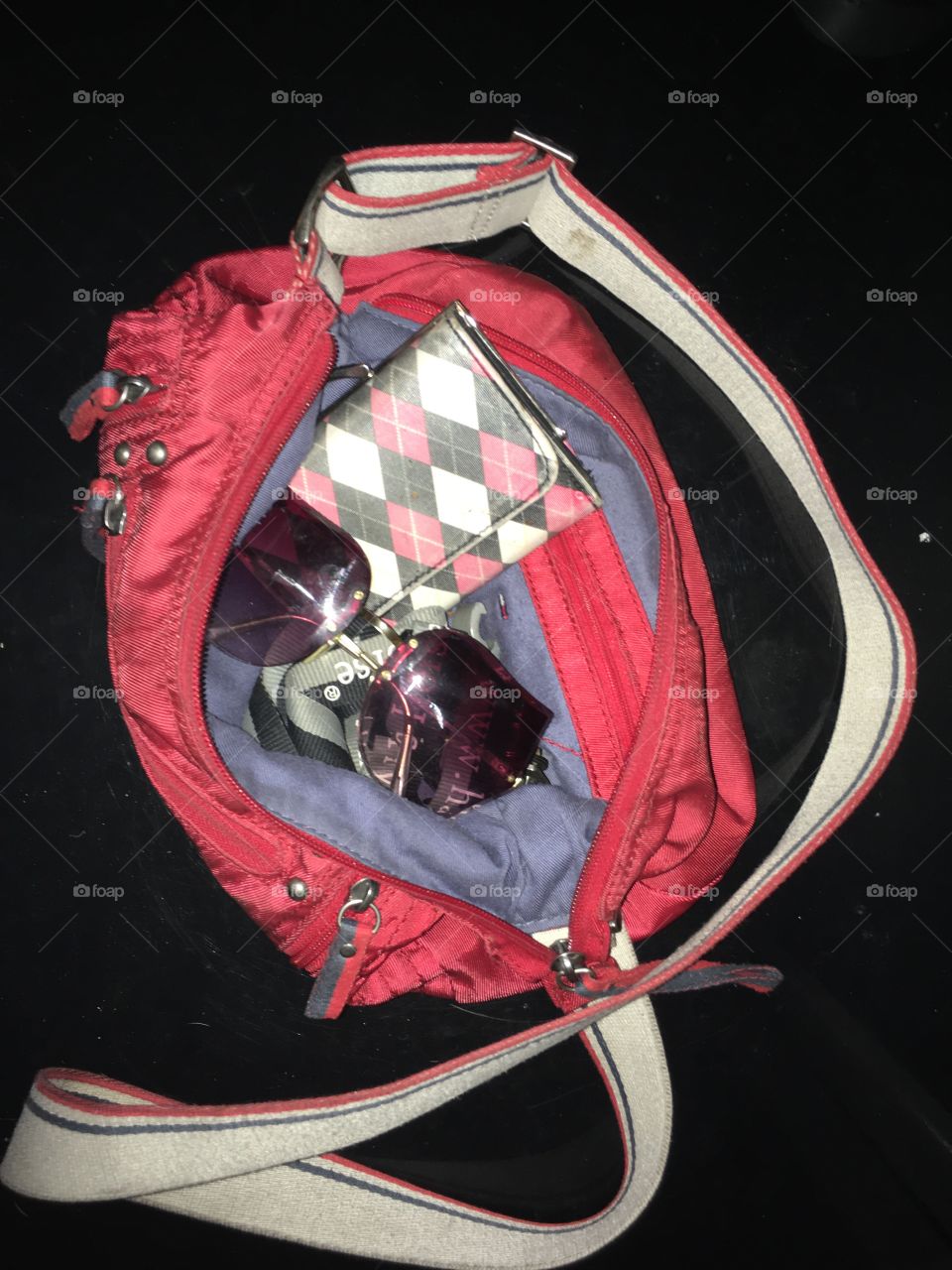 Tommy Hilfiger handbag with accessory
