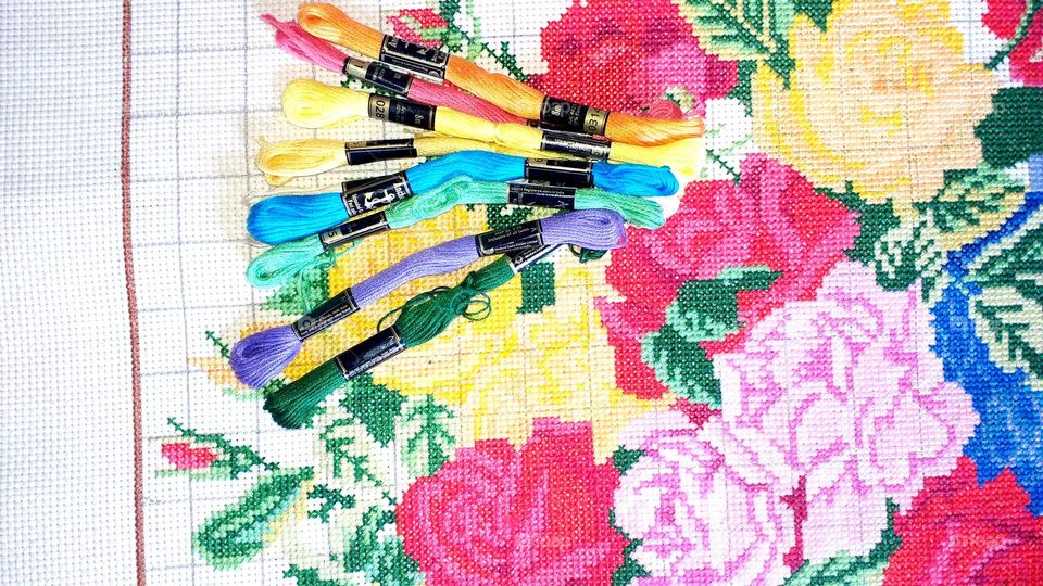 Cross stitching of Roses / flowers with multicolored threads DYI and crafts - Anchor threads