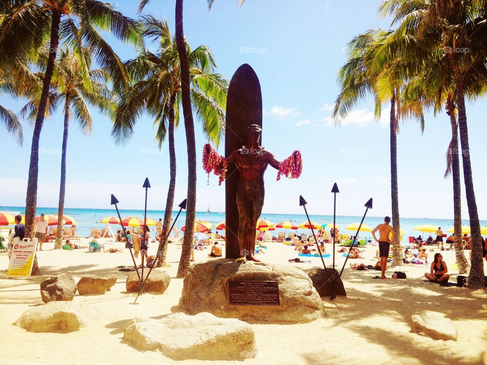 Statue of Duke Kohanamoku at Waikiki beach