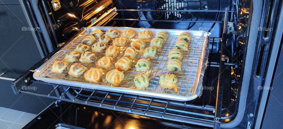 baking home in the stove