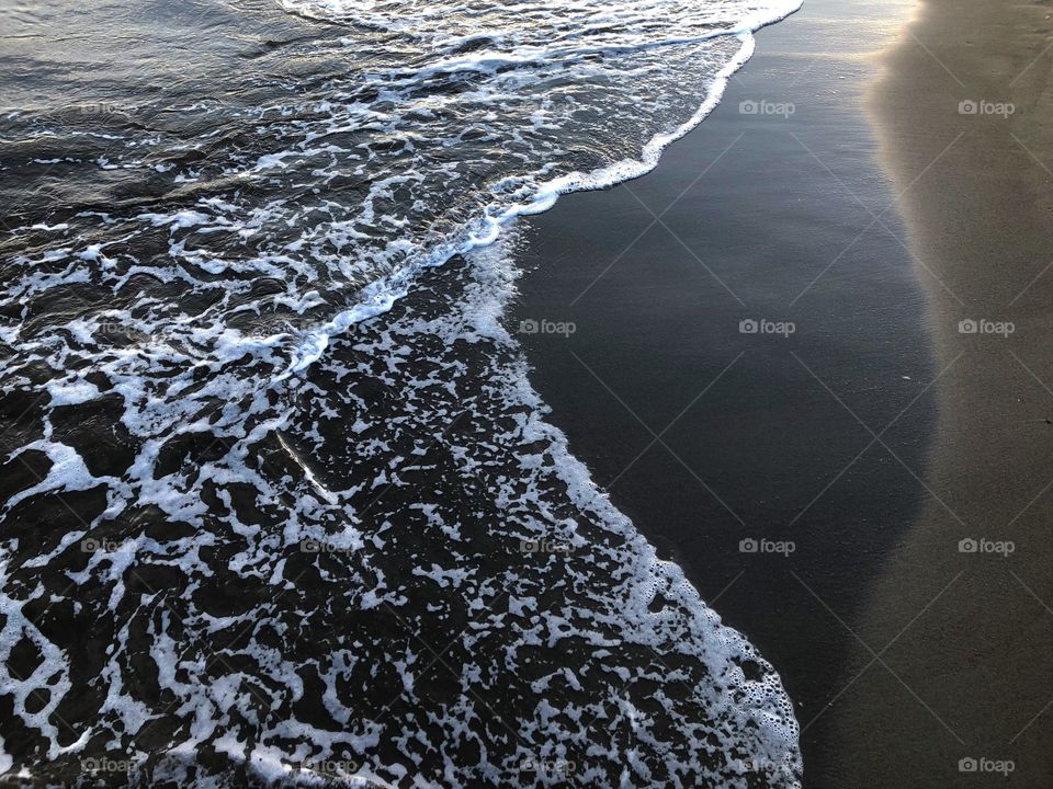 ocean waves on the beach