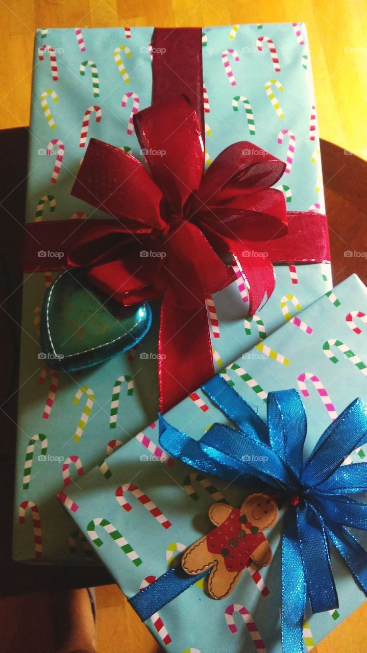 Christmas present wrapping