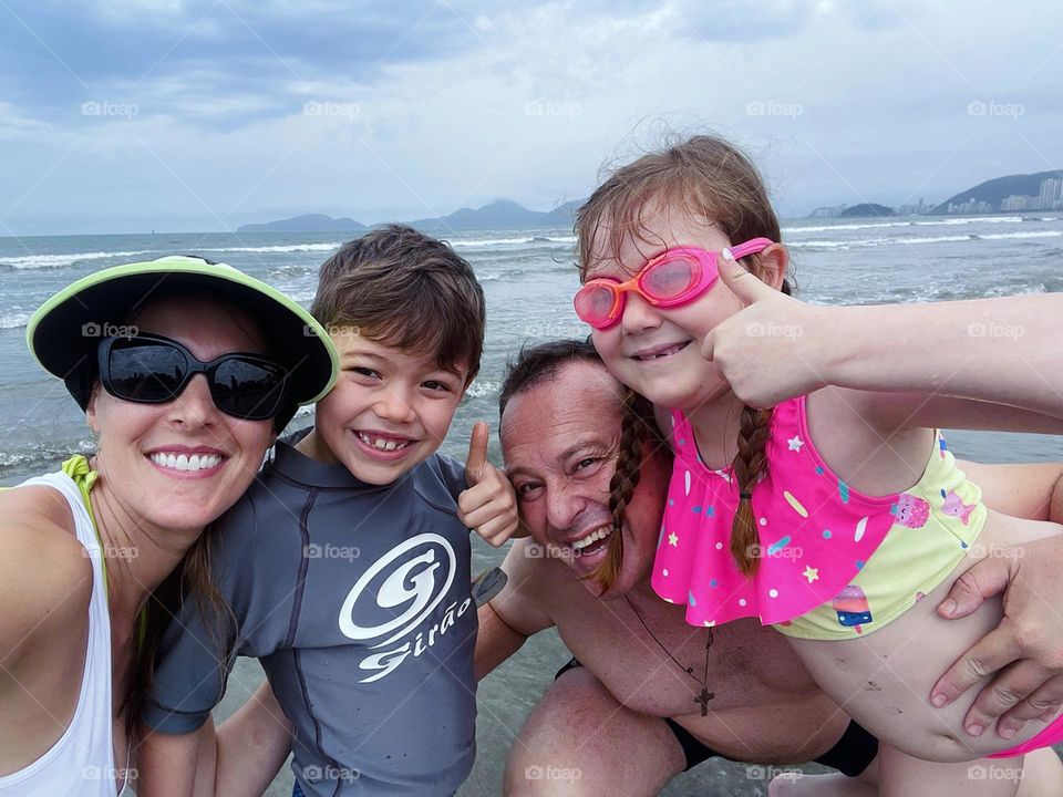 De outra semana, na praia, com nossas crianças tão sapecas!

Há momentos que deveriam ser eternos…