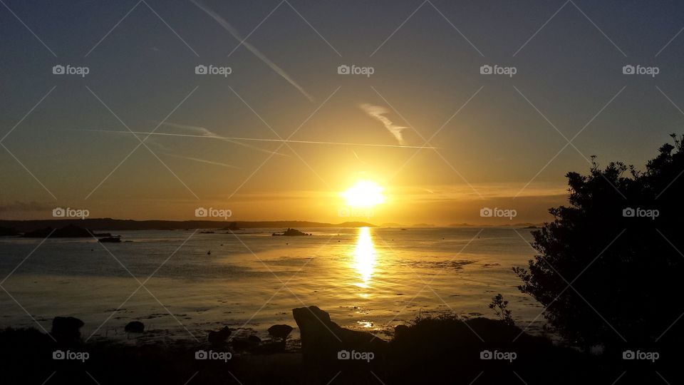 sun rise over coast