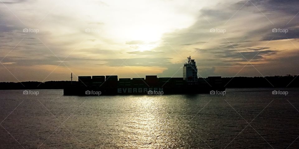 skyview...
010221
#In port