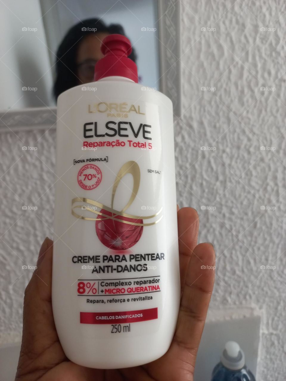 Quer cabelos fortes, saudáveis  e revitalizados, use o creme de pentear  ANTI-DANOS