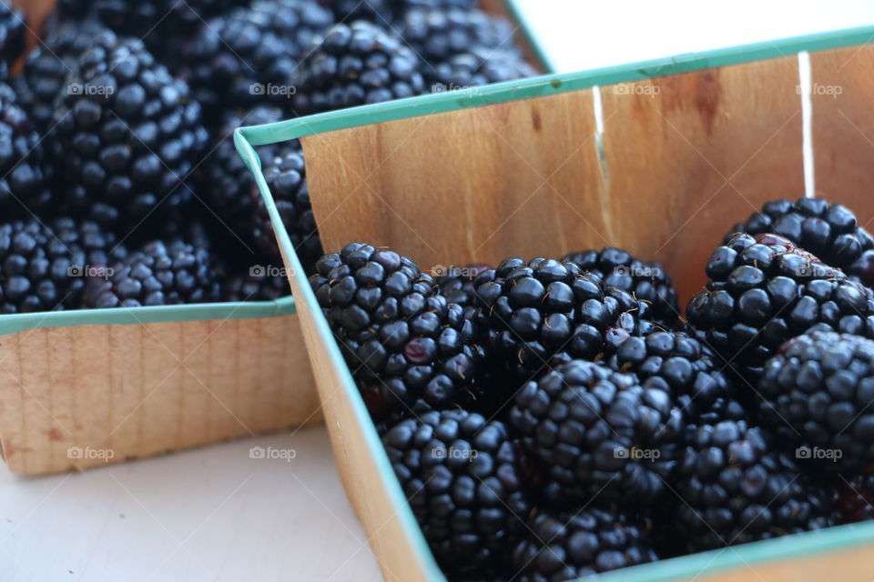 Close-up of fresh blackberries fruit
