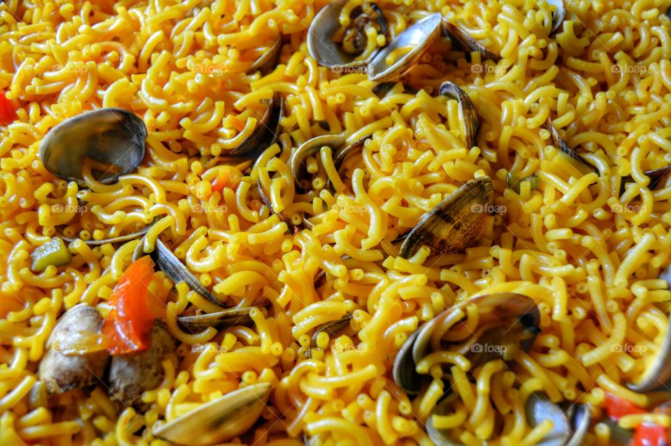 Fideuá (noodle paella)