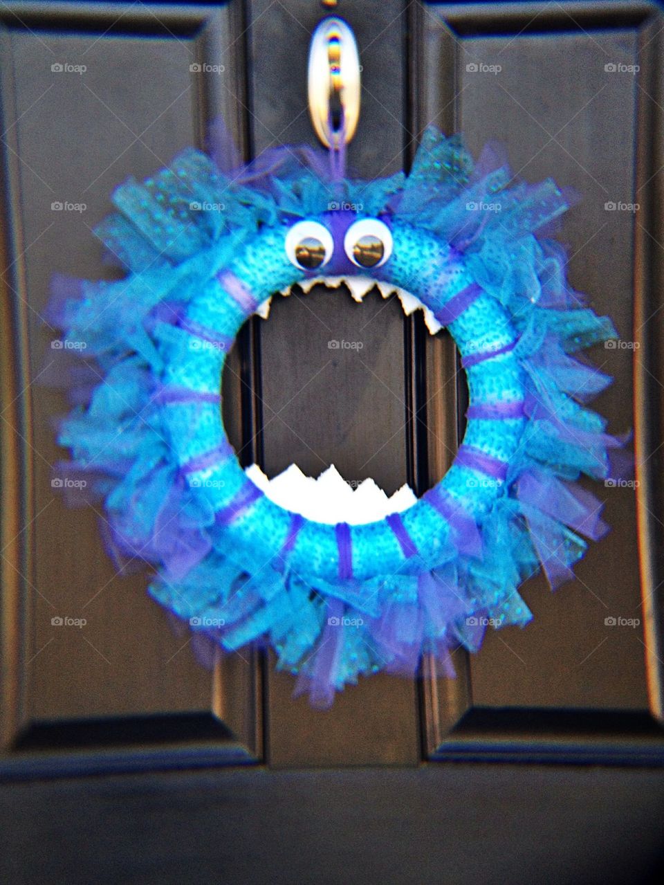 Sully Wreath