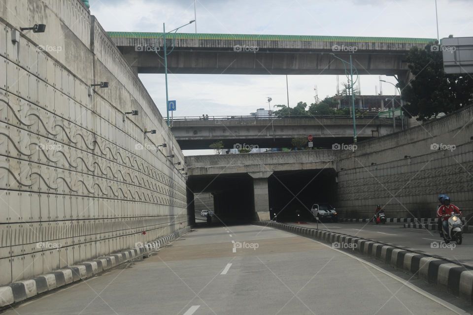 Tunnel
