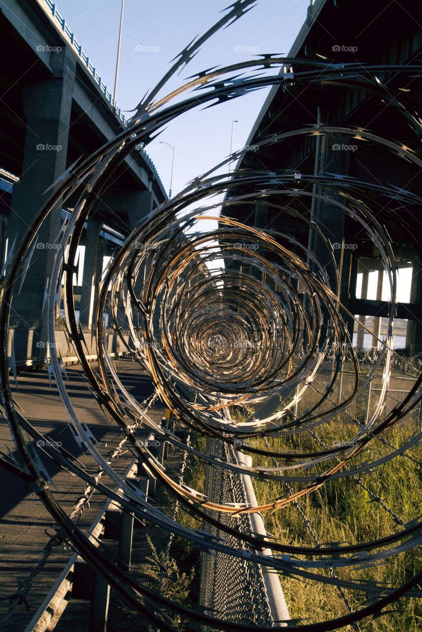 Barb wire vortex