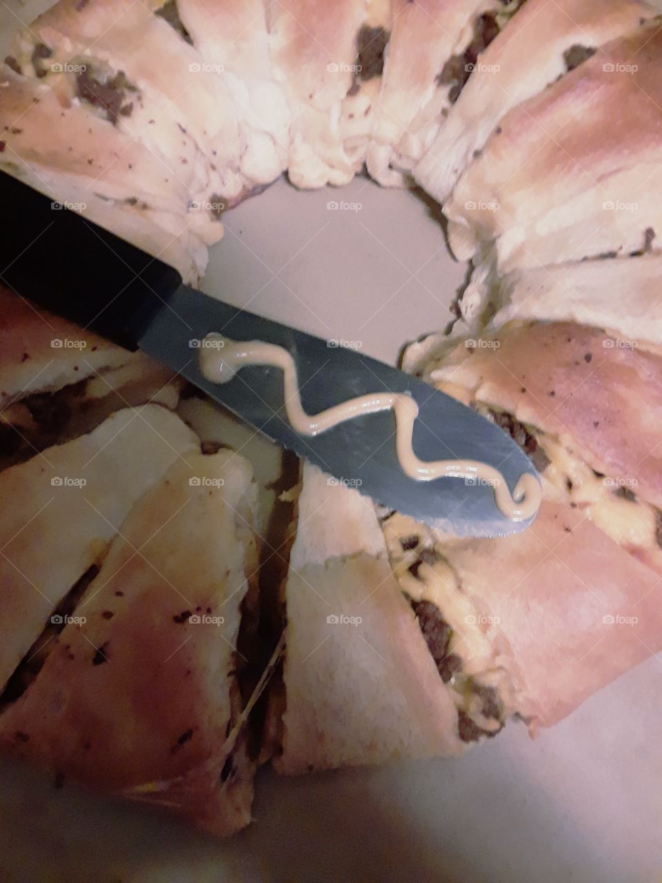 baked cheeseburger ring